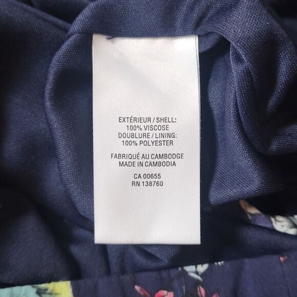 Reitmans Size 12 Lined Blue‎ Skirt With Floral Print - Picture 7 of 8